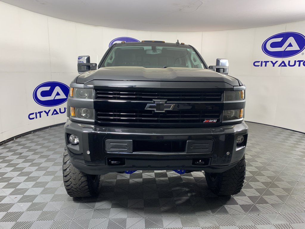 Vehicle photo 7