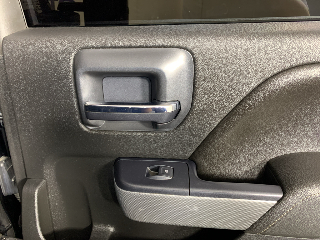Vehicle photo 31