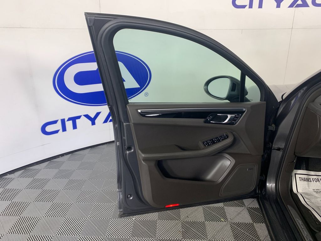 Used 2018 Porsche Macan SUV