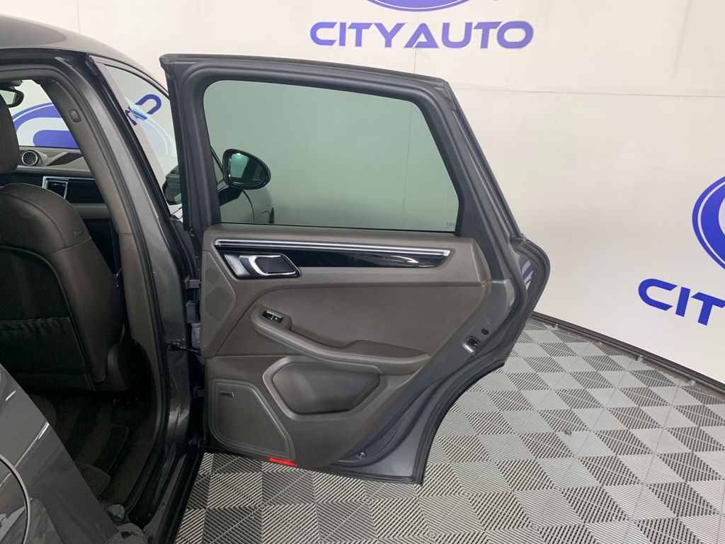 Used 2018 Porsche Macan SUV
