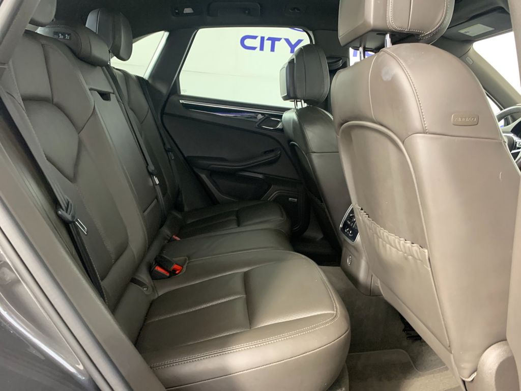 Used 2018 Porsche Macan SUV