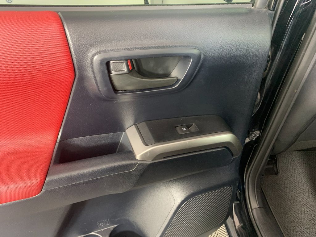 Used 2016 Toyota Tacoma Truck