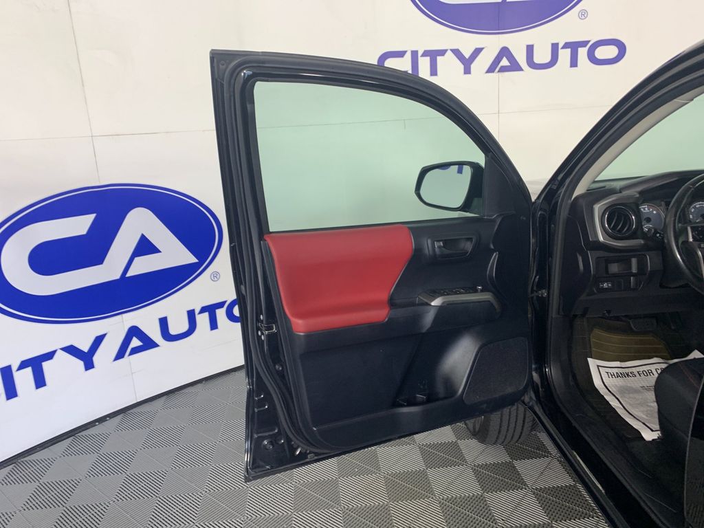 Used 2016 Toyota Tacoma Truck
