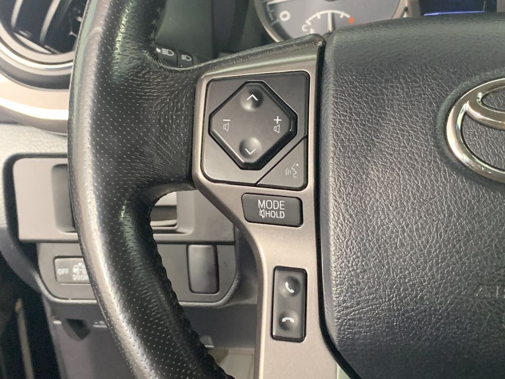 Used 2016 Toyota Tacoma Truck