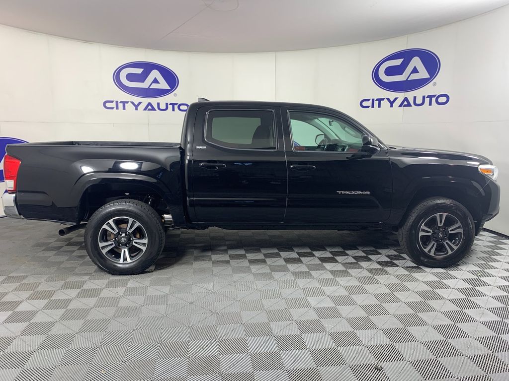 Used 2016 Toyota Tacoma Truck