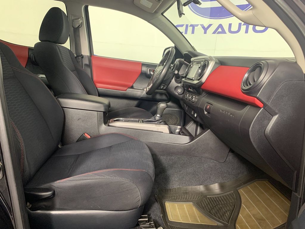 Used 2016 Toyota Tacoma Truck