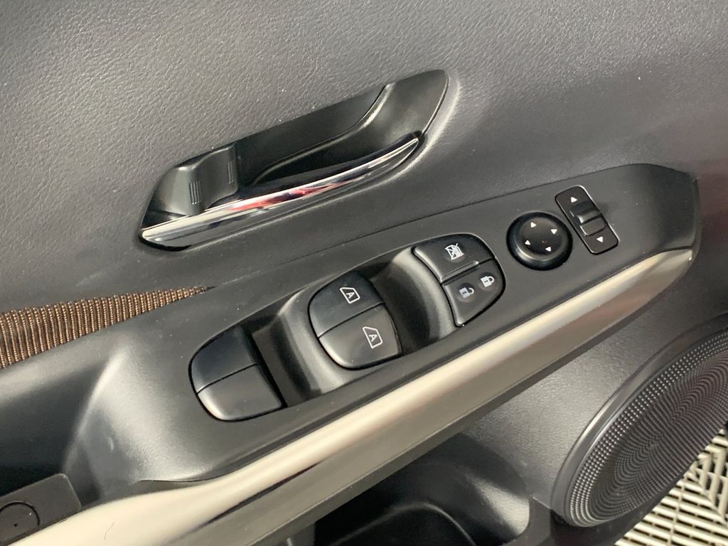 Used 2018 Nissan Kicks SUV