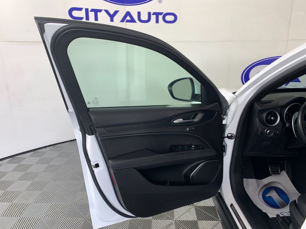 Used 2022 Alfa romeo Stelvio SUV