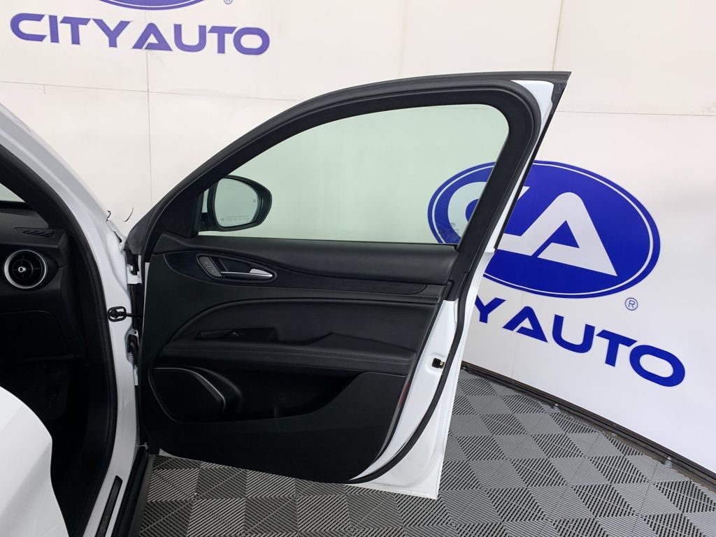 Used 2022 Alfa romeo Stelvio SUV