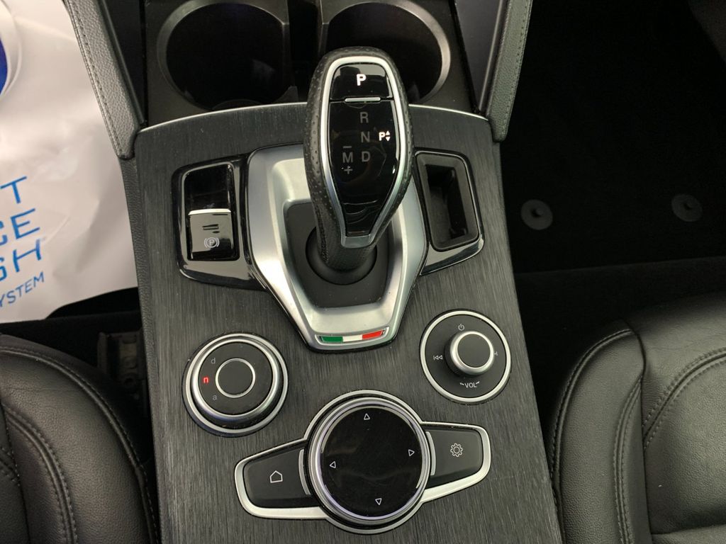 Used 2022 Alfa romeo Stelvio SUV