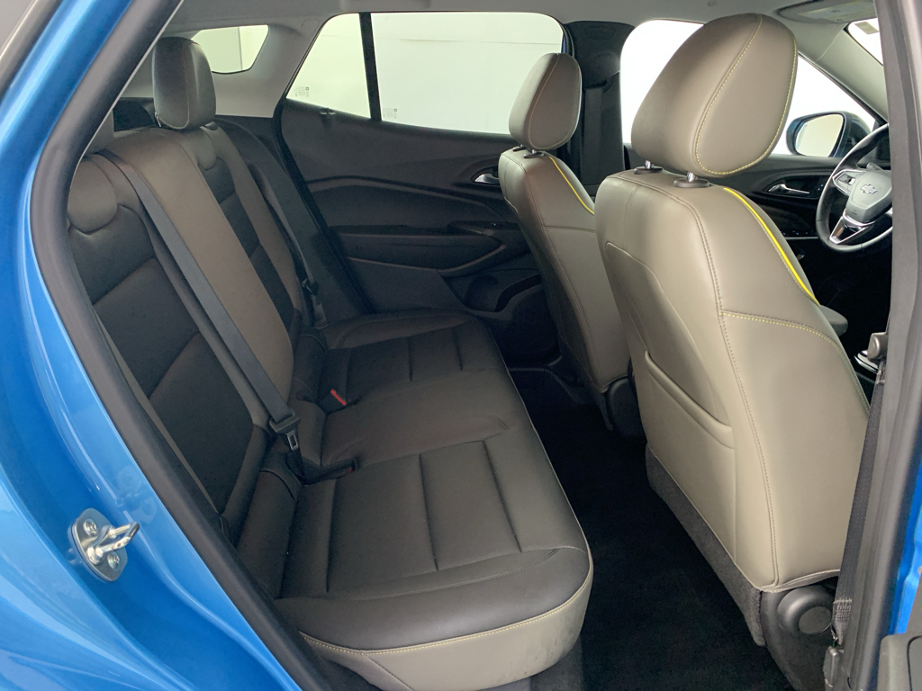 Used 2025 Chevrolet Trax SUV