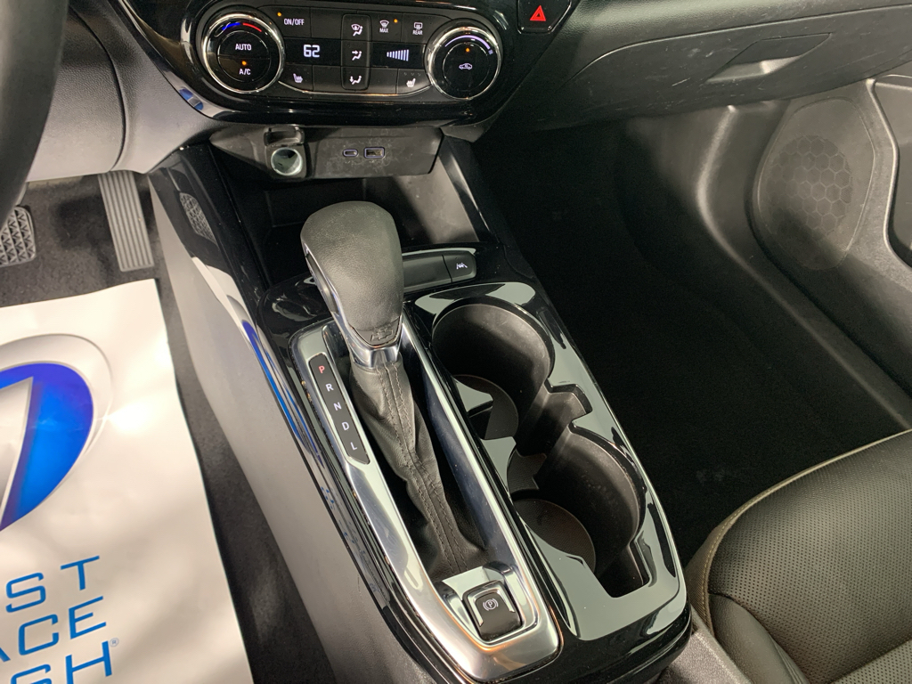 Used 2025 Chevrolet Trax SUV