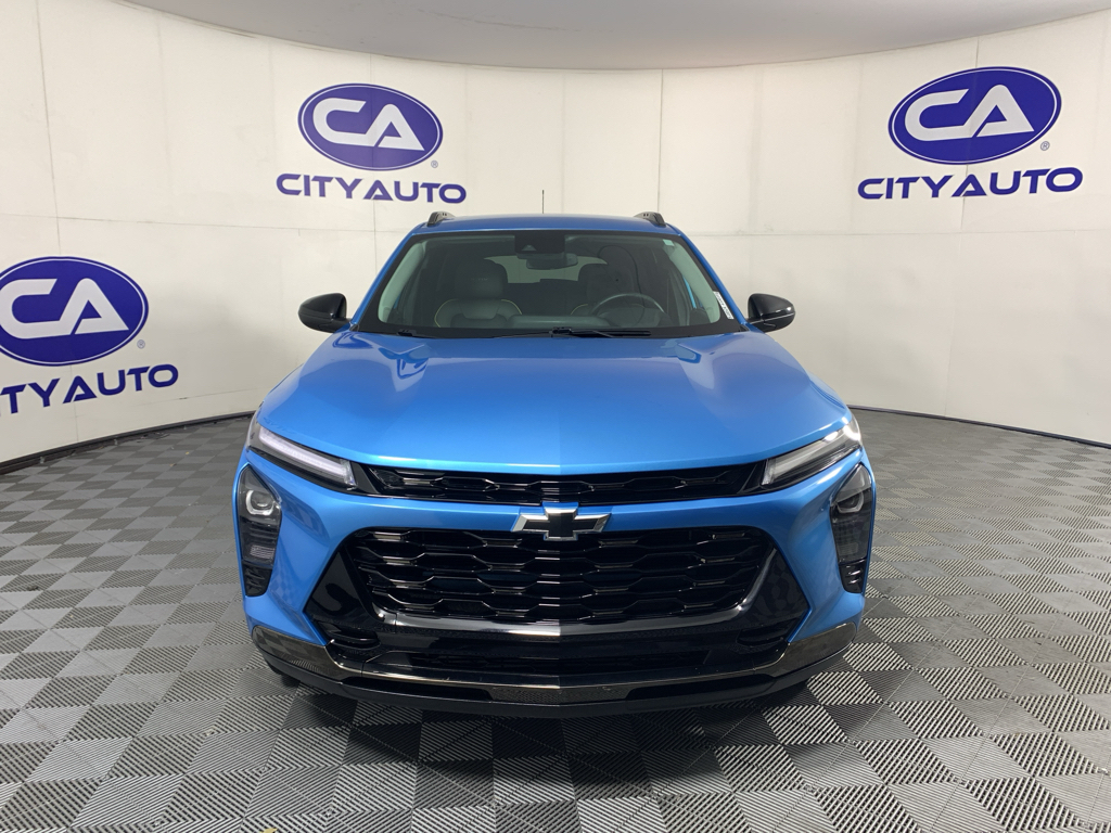Used 2025 Chevrolet Trax SUV