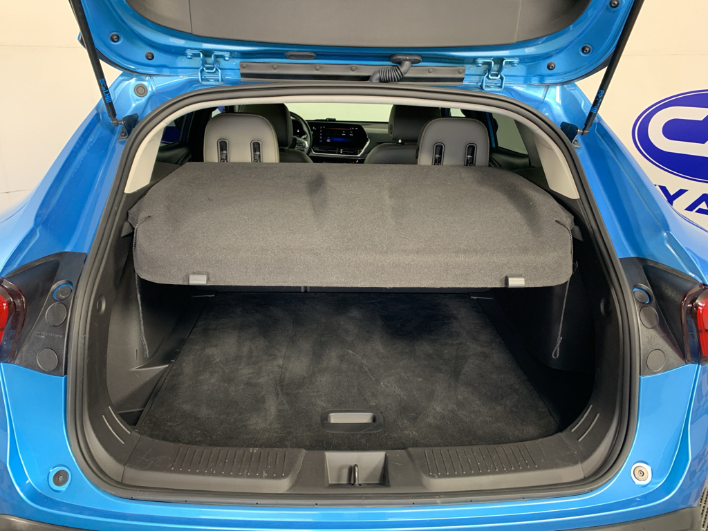 Used 2025 Chevrolet Trax SUV