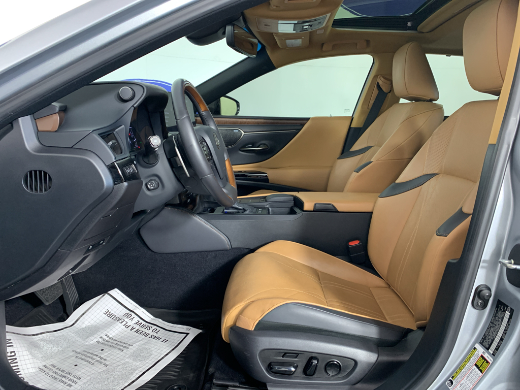 Used 2022 Lexus ES 300h Sedan