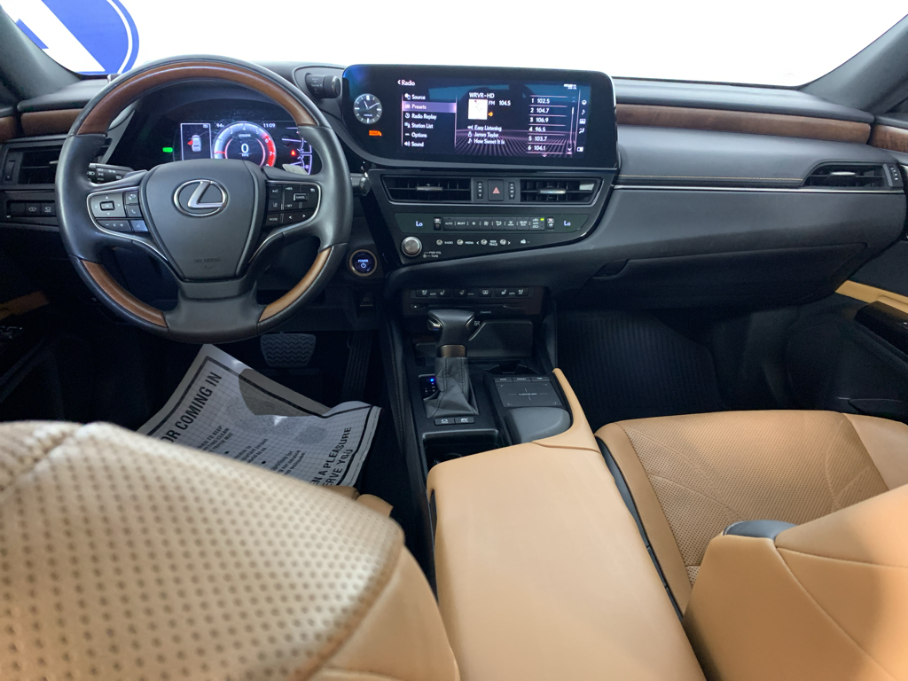 Used 2022 Lexus ES 300h Sedan