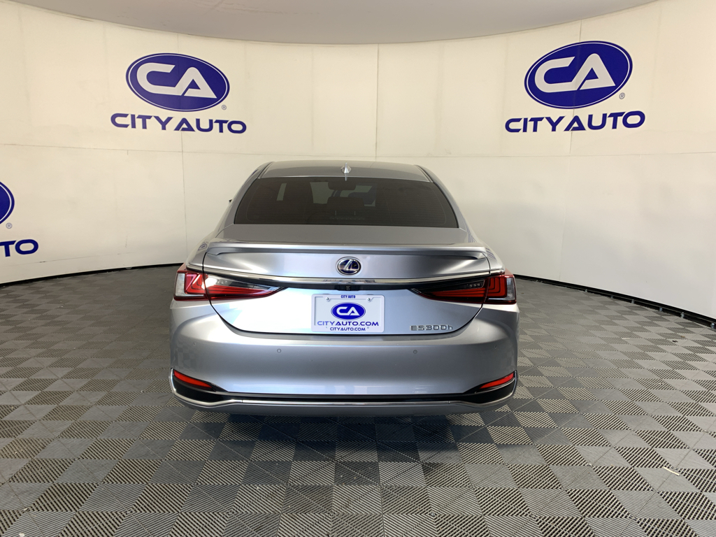 Used 2022 Lexus ES 300h Sedan