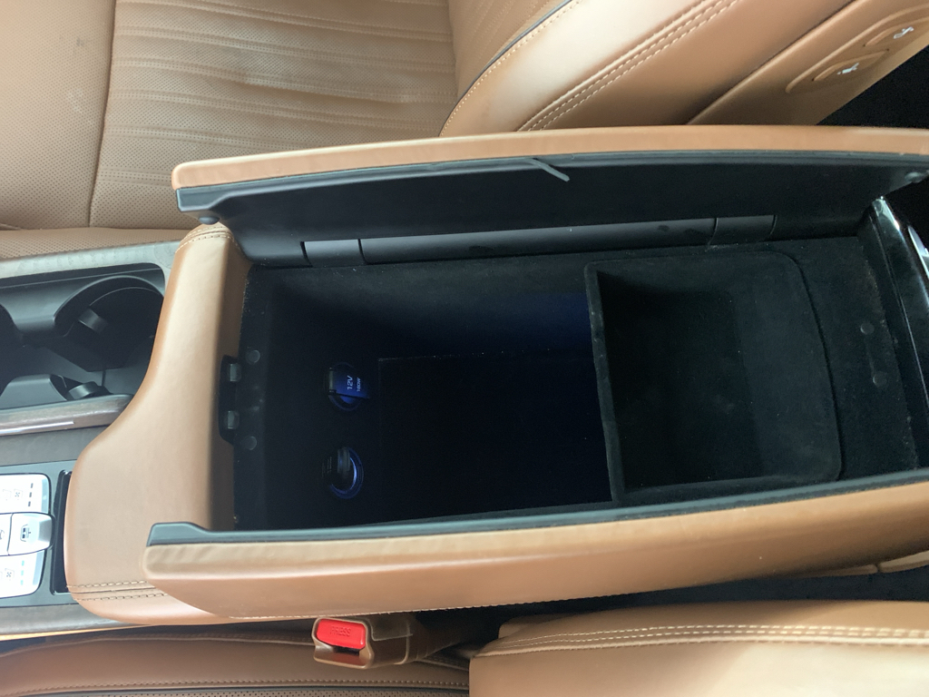 Used 2022 Genesis G90 Sedan
