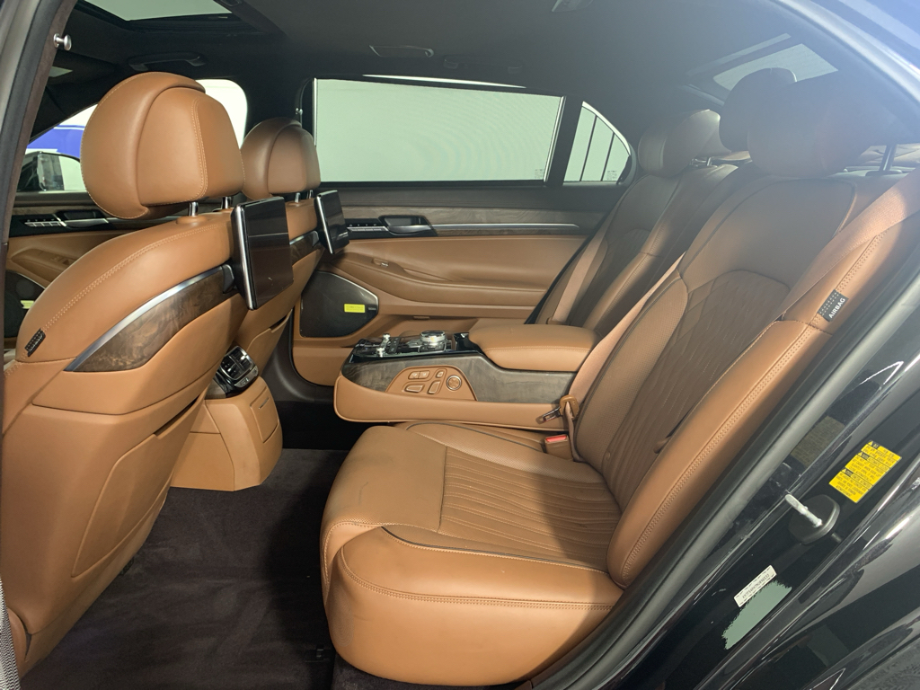 Used 2022 Genesis G90 Sedan