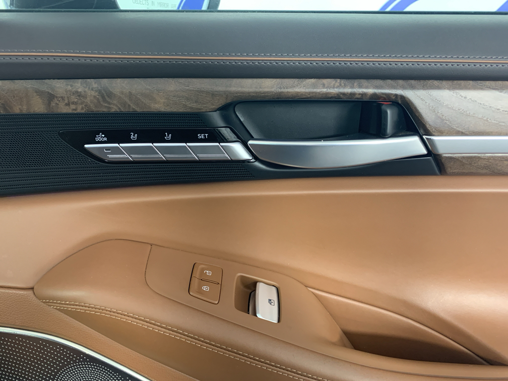 Used 2022 Genesis G90 Sedan