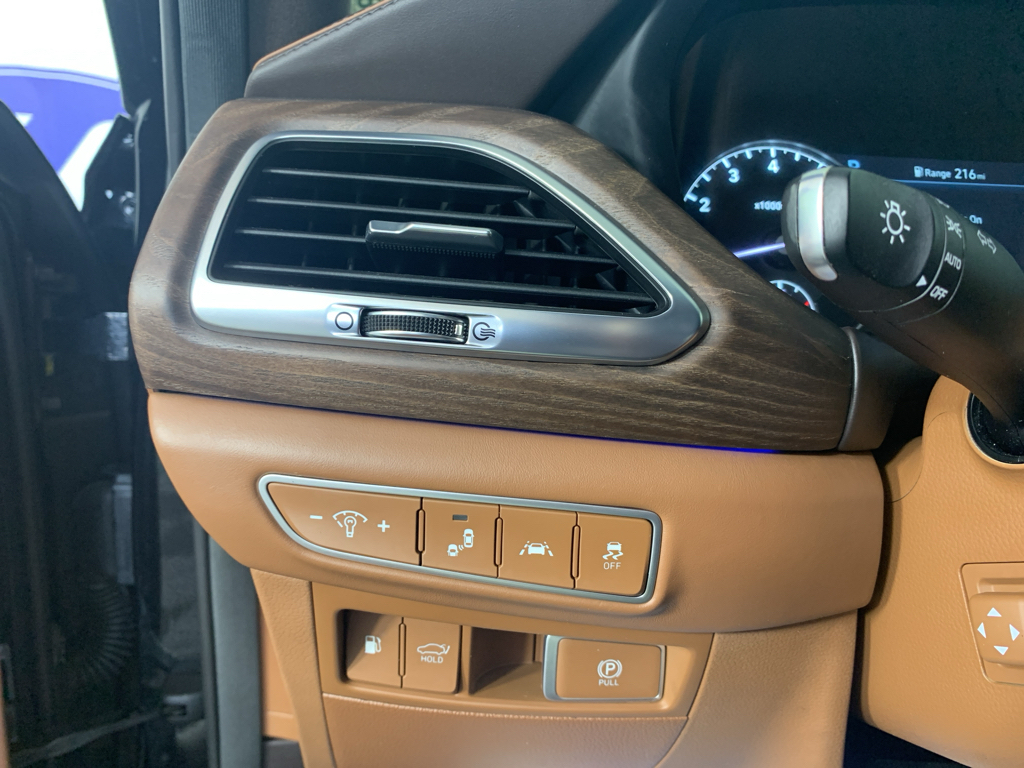 Used 2022 Genesis G90 Sedan