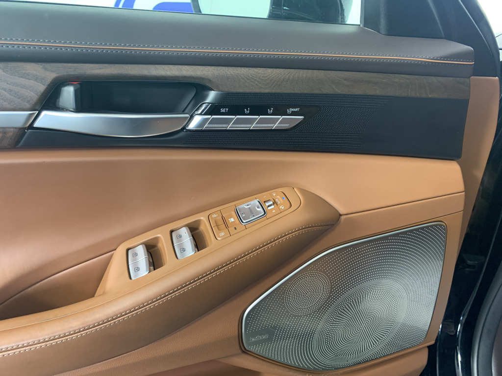 Used 2022 Genesis G90 Sedan