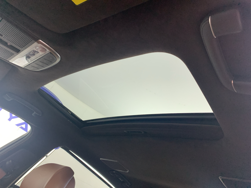 Used 2022 Genesis G90 Sedan