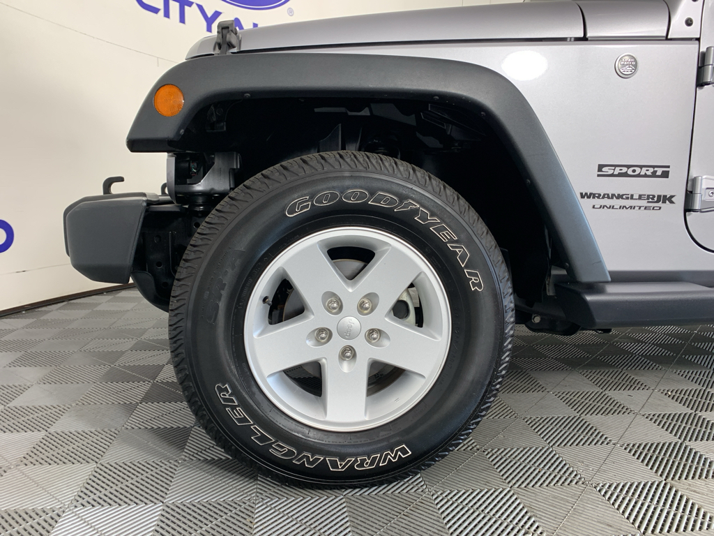 Used 2018 Jeep Wrangler SUV