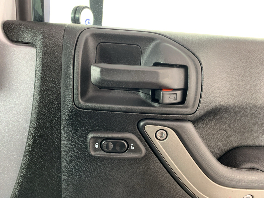 Used 2018 Jeep Wrangler SUV