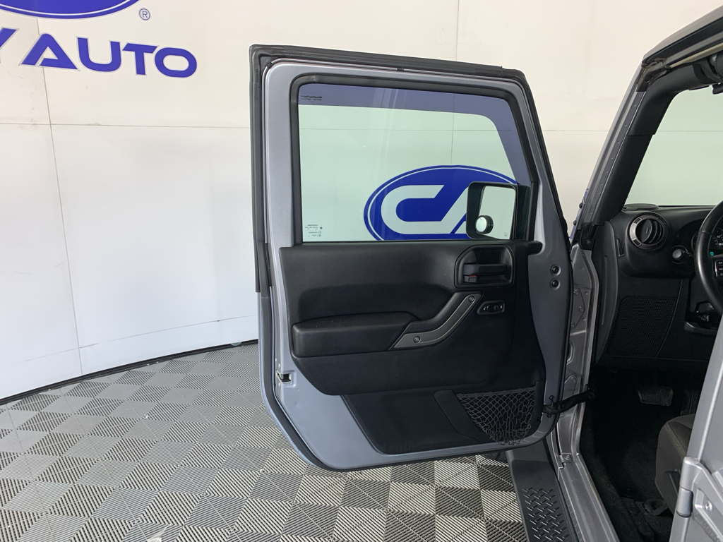 Used 2018 Jeep Wrangler SUV