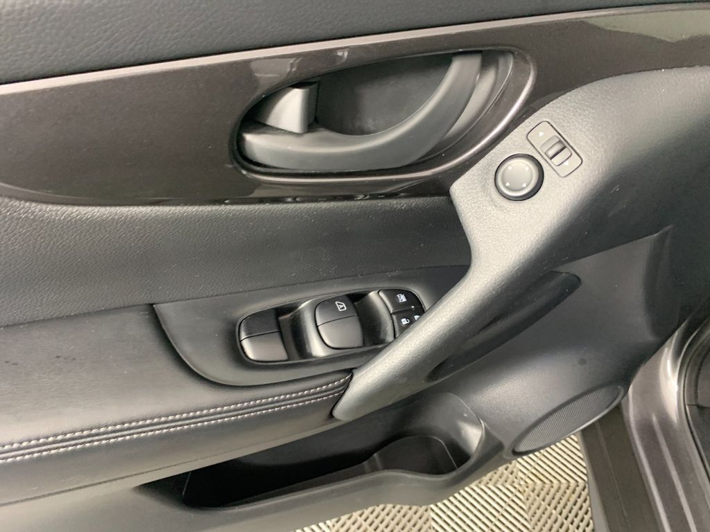 Used 2020 Nissan Rogue SUV