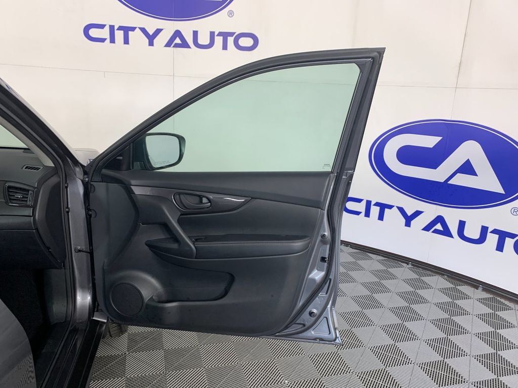 Used 2020 Nissan Rogue SUV