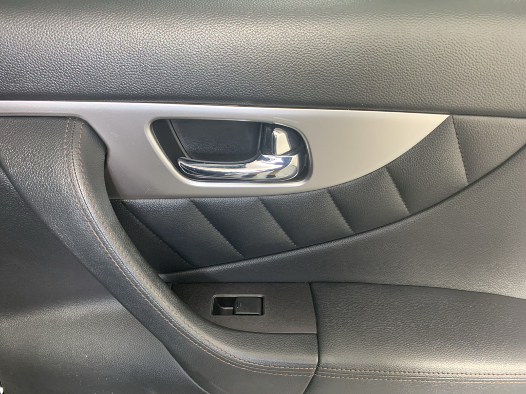 Used 2017 Infiniti QX70 SUV