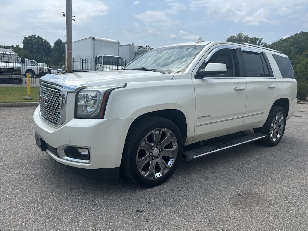Vehicle photo 1