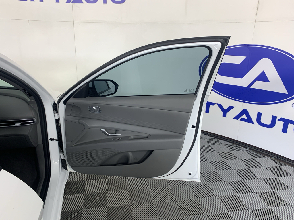 Used 2026 Hyundai Elantra Sedan