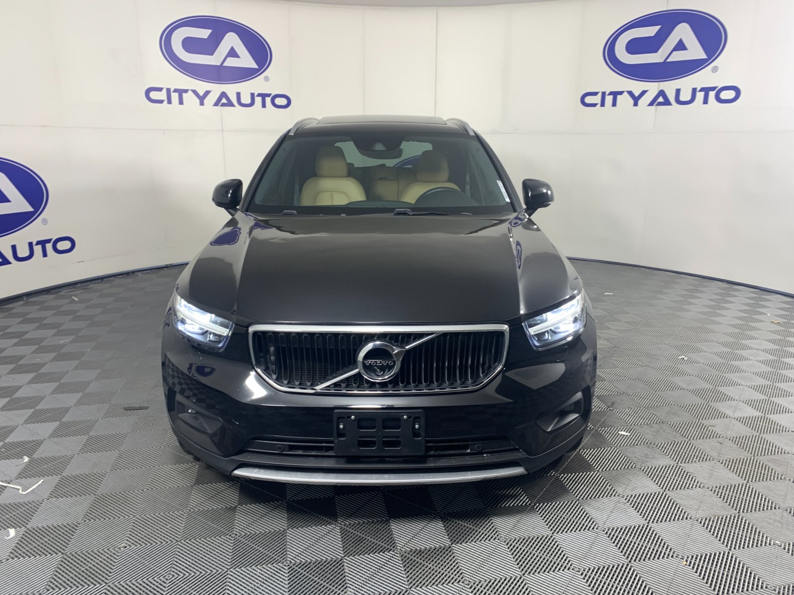 Used 2019 Volvo XC40 T5 SUV