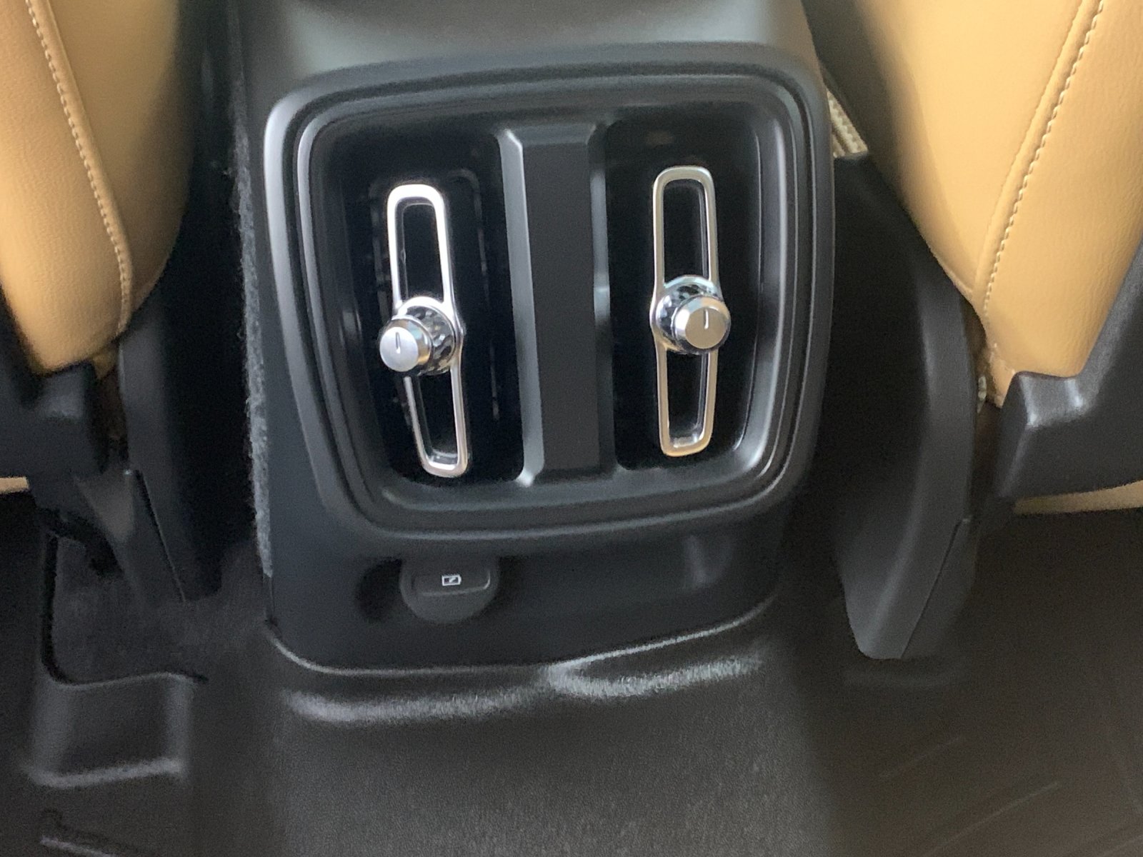 Used 2019 Volvo XC40 T5 SUV