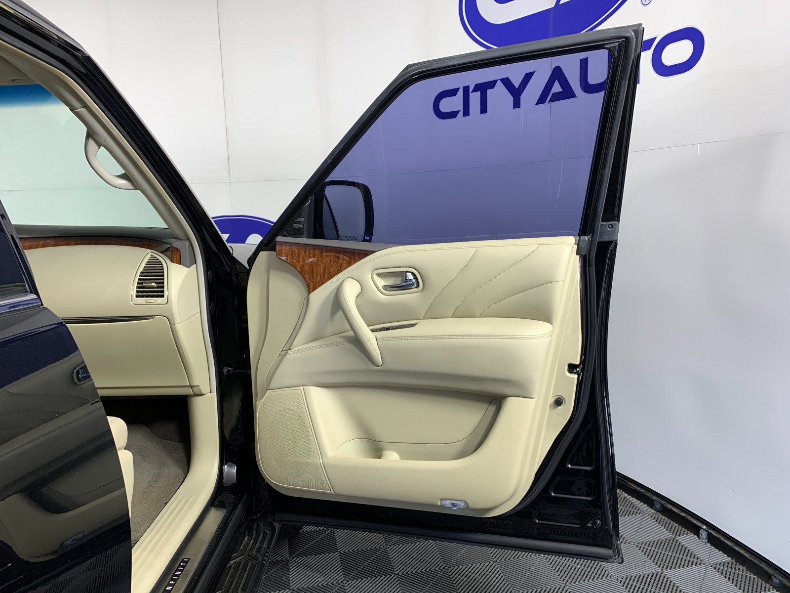 Used 2017 Infiniti QX80 SUV