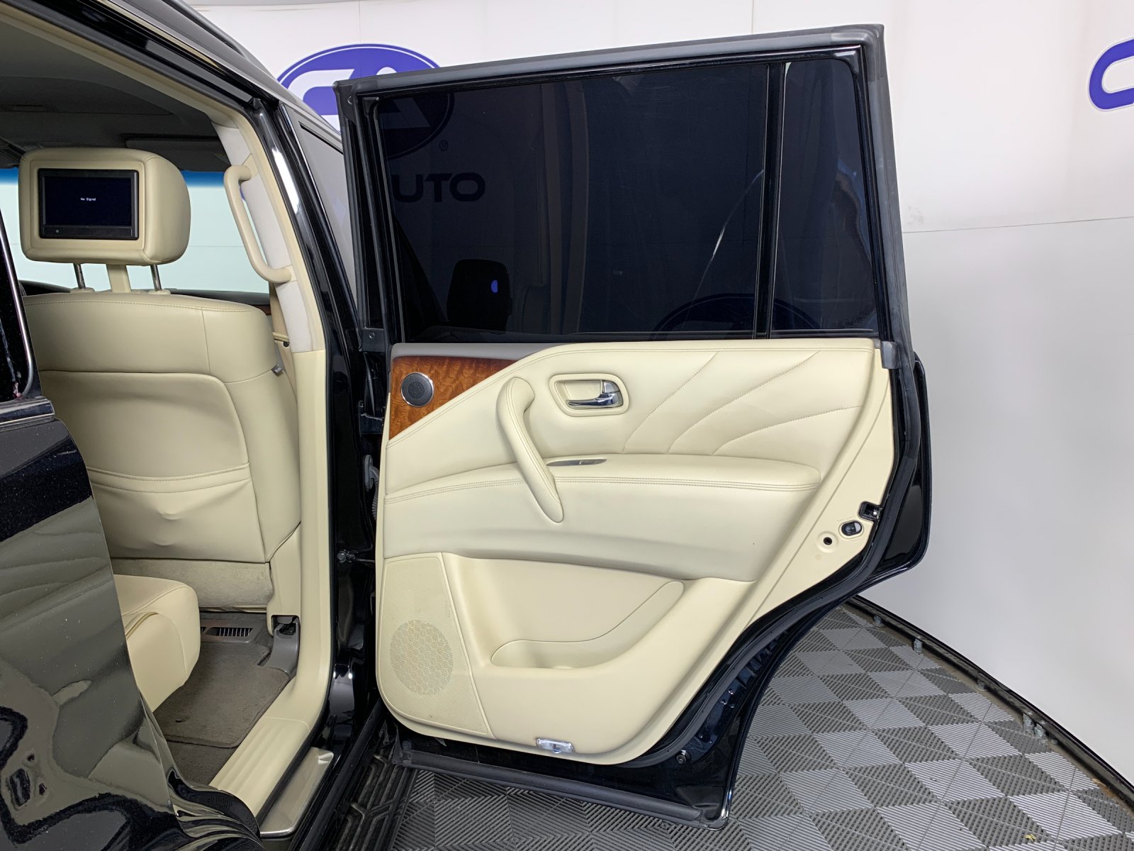 Used 2017 Infiniti QX80 SUV