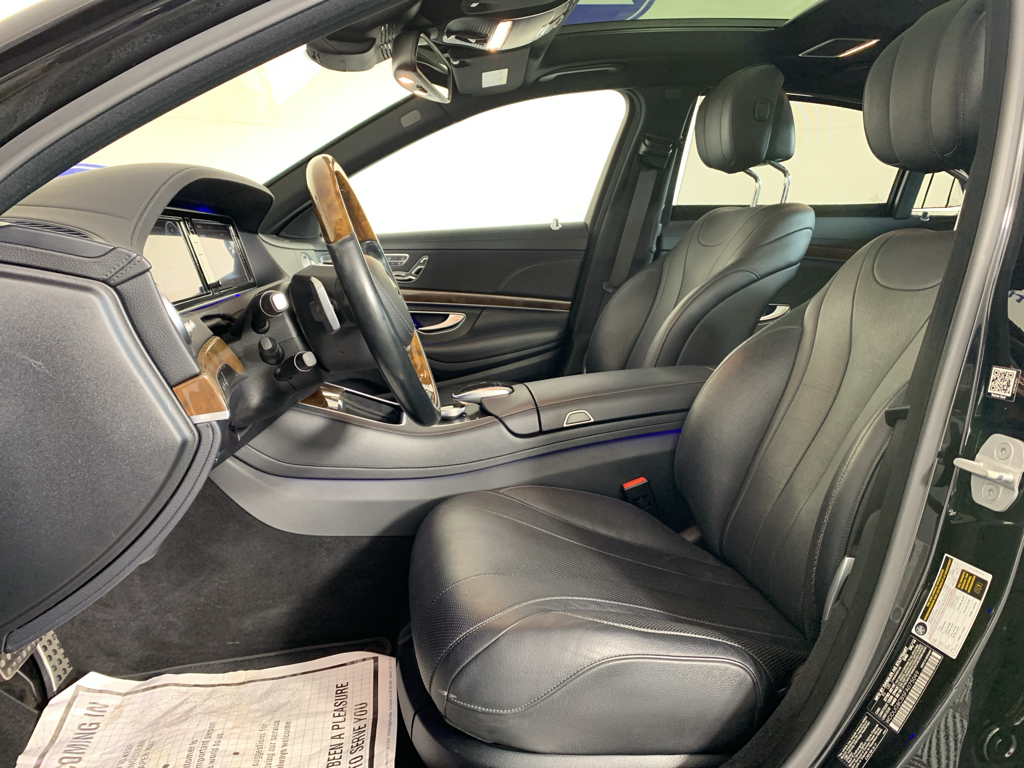 Vehicle photo 14