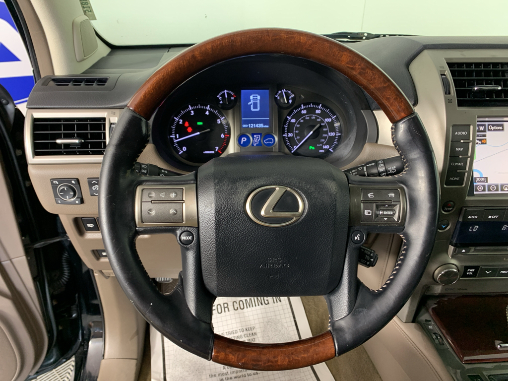 Vehicle photo 21