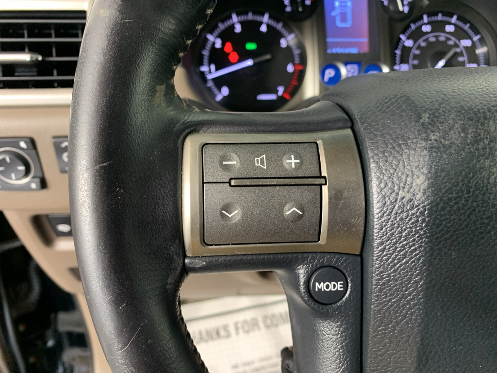 Vehicle photo 18