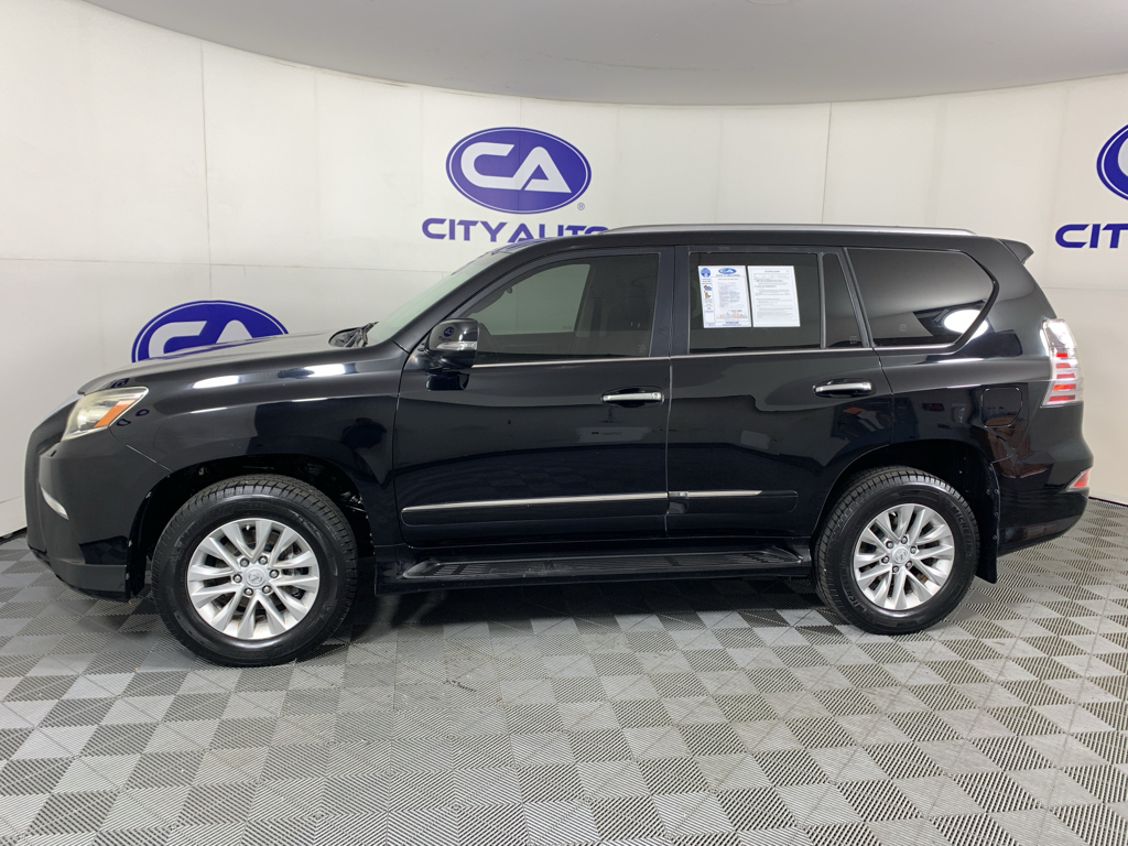 Vehicle photo 6