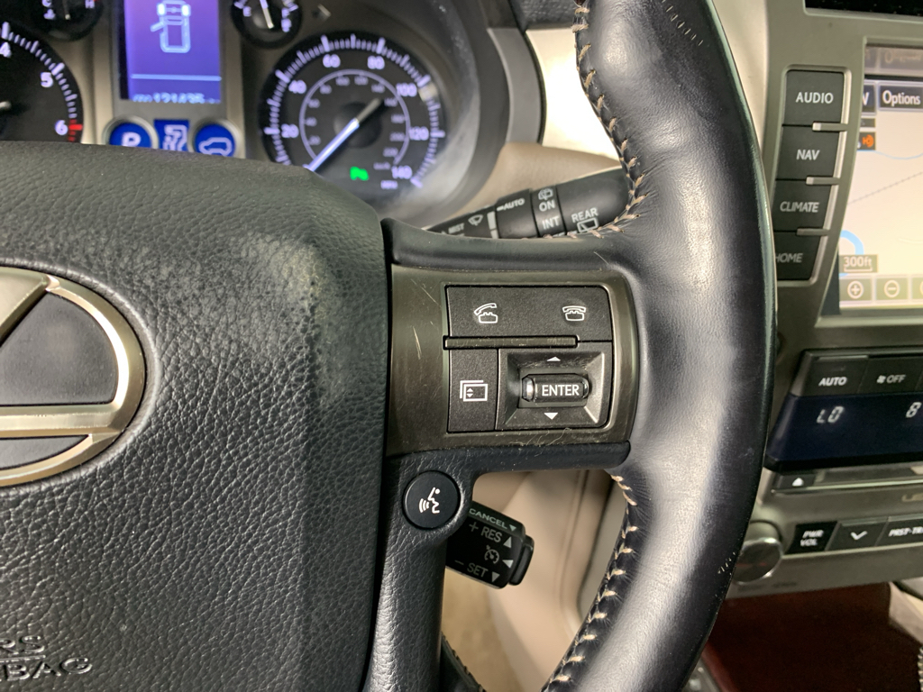 Vehicle photo 19