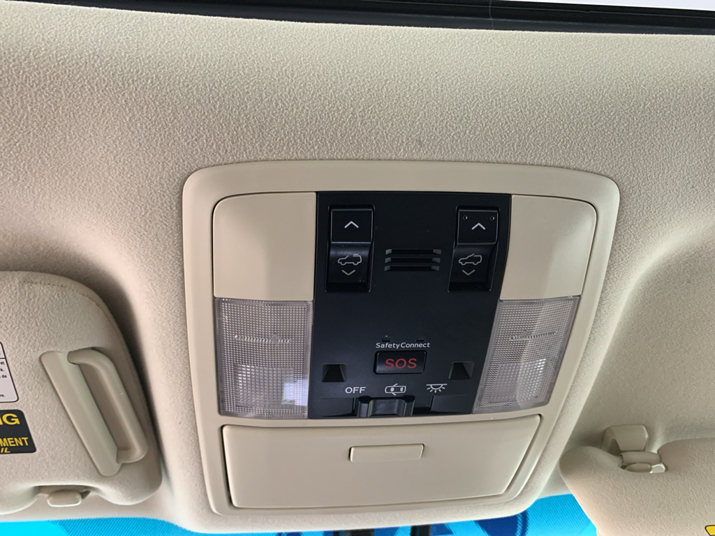Vehicle photo 27