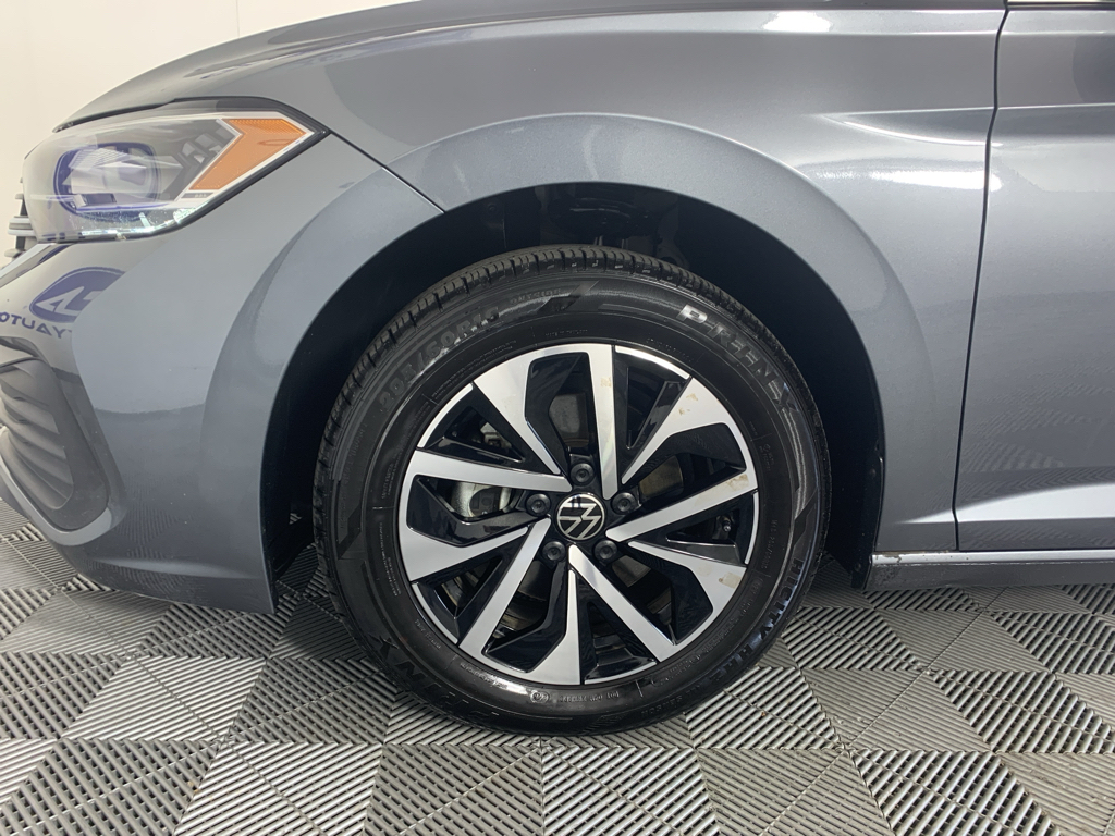 Used 2024 Volkswagen Jetta Sedan