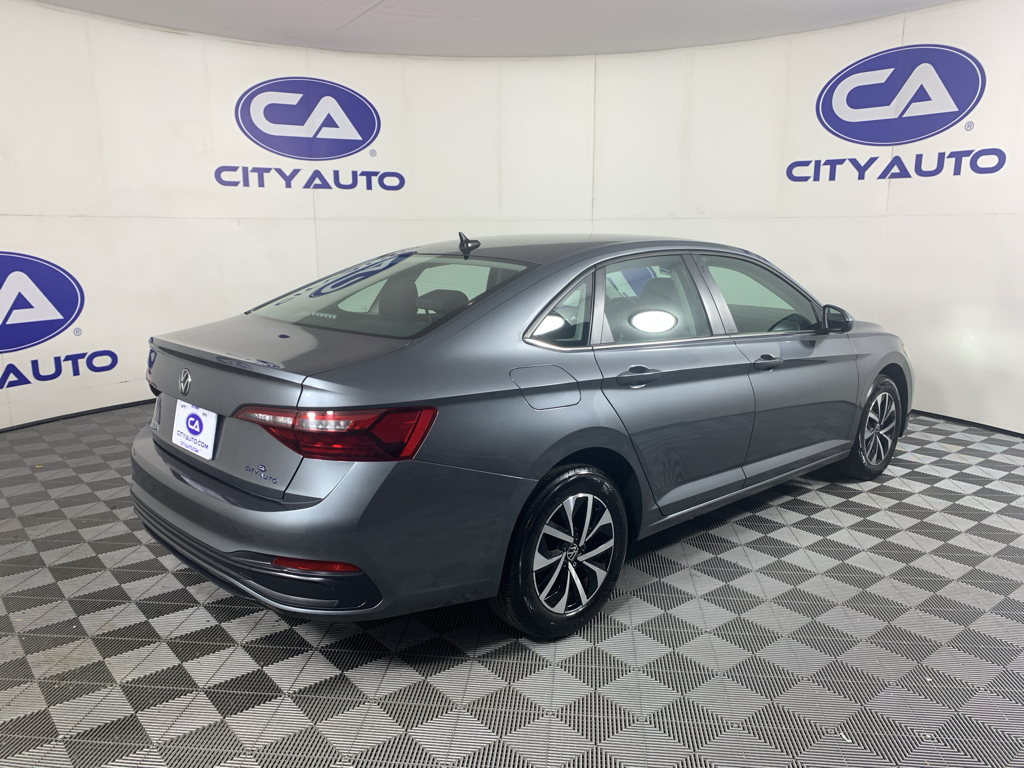Used 2024 Volkswagen Jetta Sedan