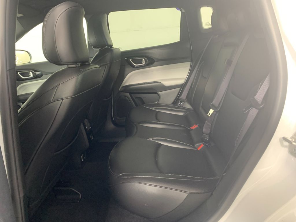 2025 Jeep Compass Limited - Photo 31