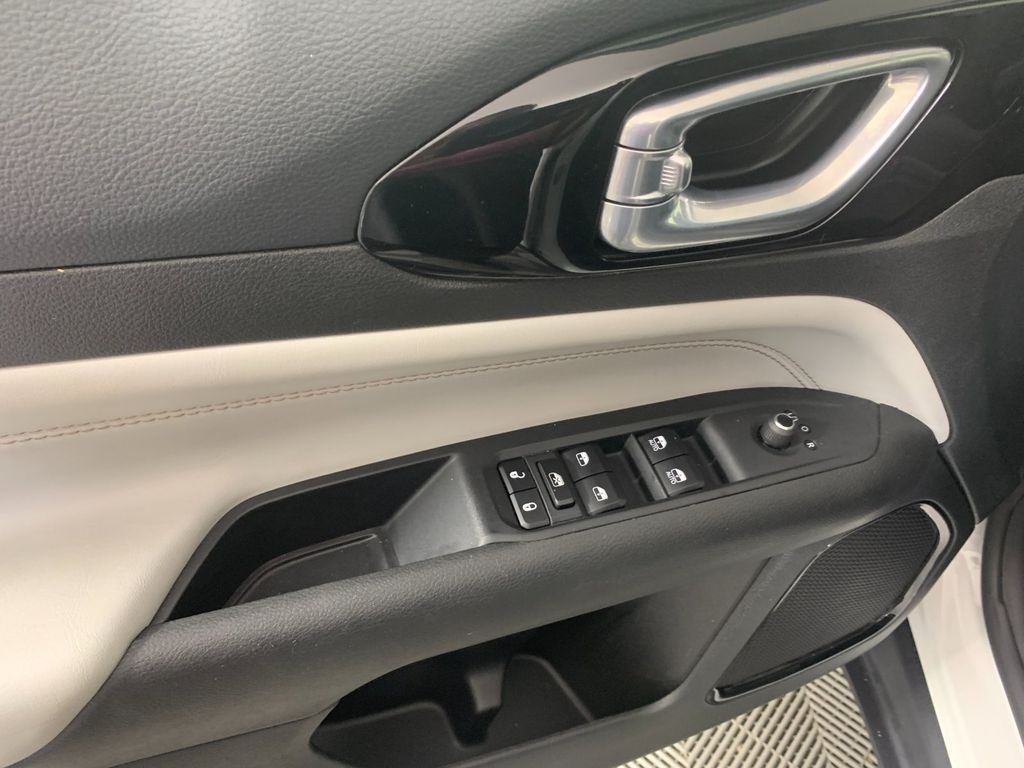 2025 Jeep Compass Limited - Photo 14