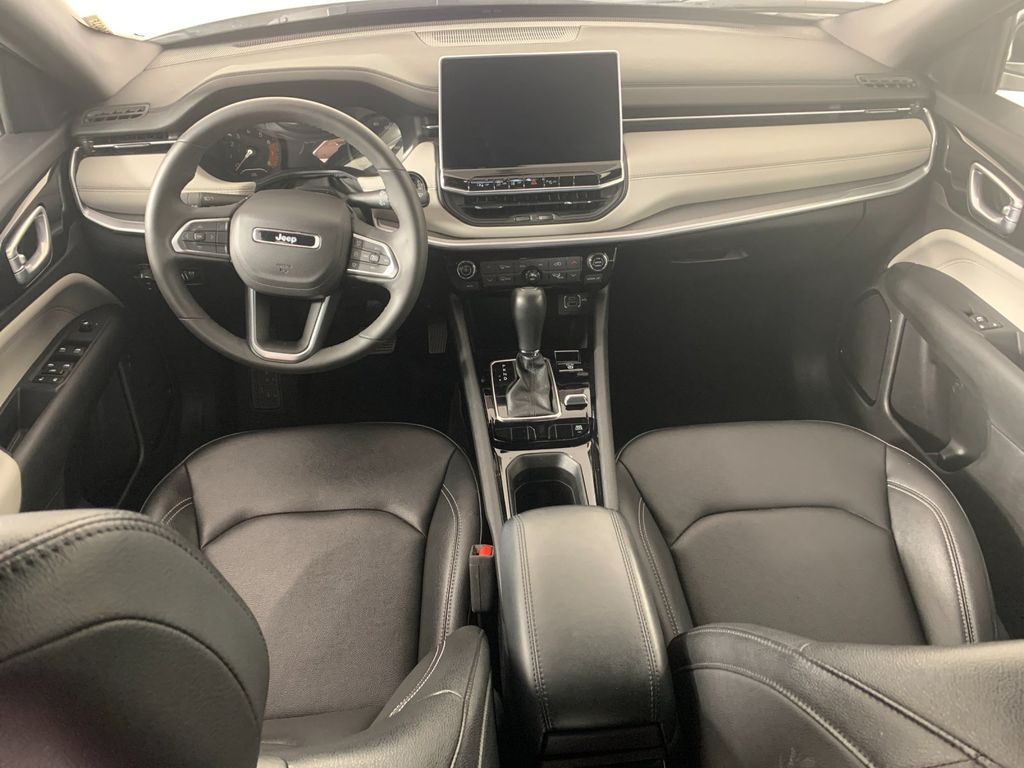 2025 Jeep Compass Limited - Photo 33